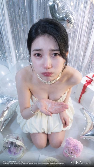 Suzy - bukkake