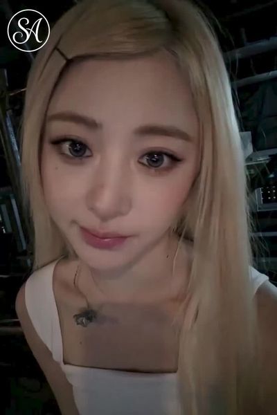 Yunjin - cum on face