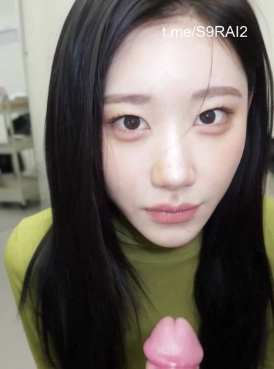 Chaeryeong - blowjob