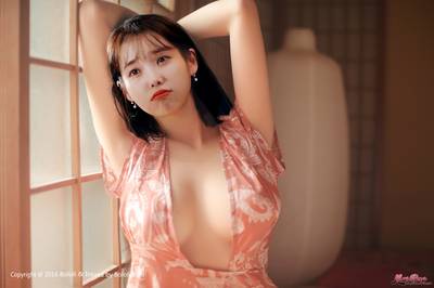 IU - softcore