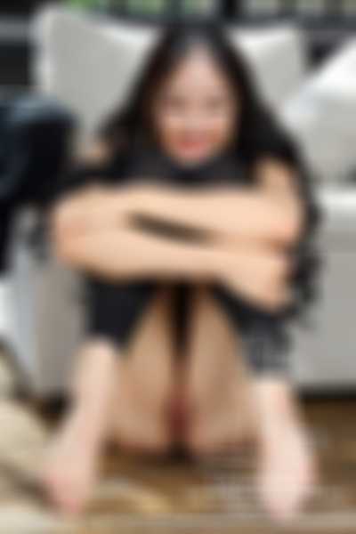 Dasom - shows pussy