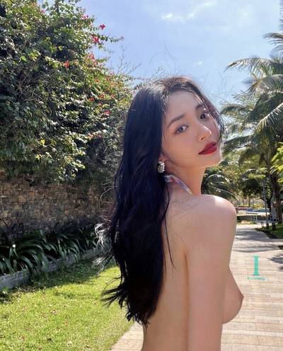 Kyulkyung - shows tits