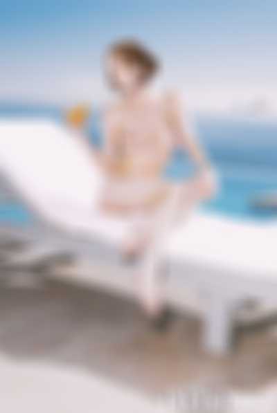 Gyuri - nude body