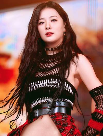 Seulgi - shows pussy stage