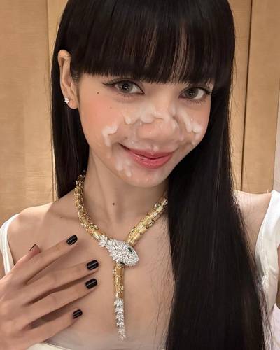 Lisa - cum on face