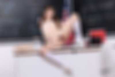 Younha - hairy pussy