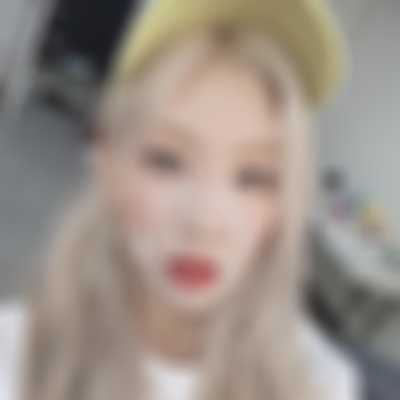 Kim Lip - cum on face