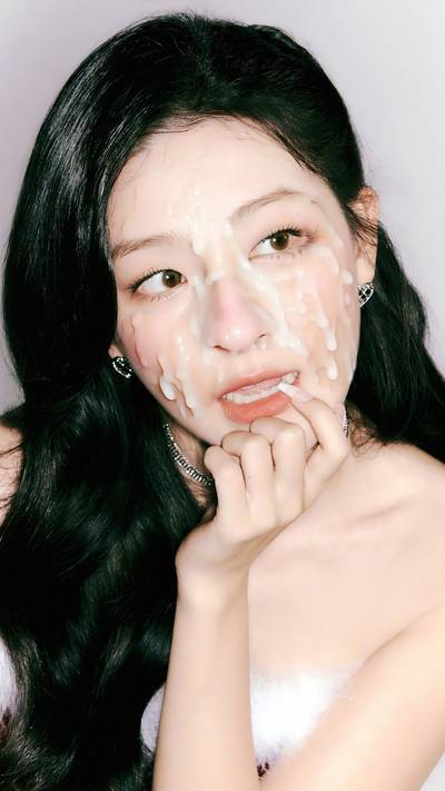 Seulgi - cum on face