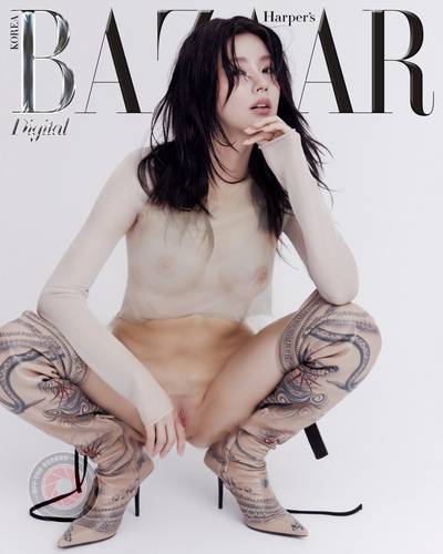 Miyeon - shows pussy