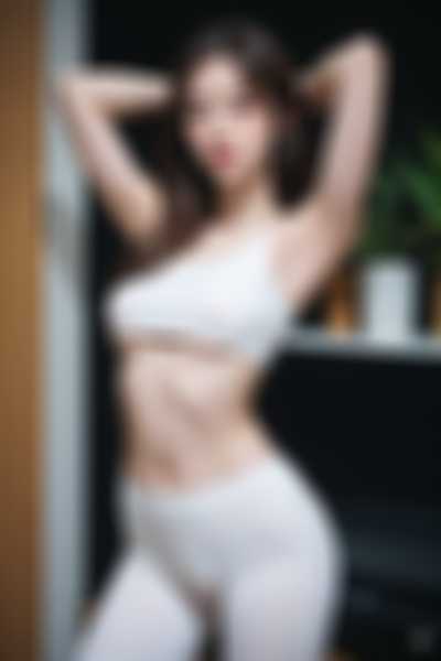 Luda - nude