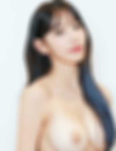 Sakura - shows boobs